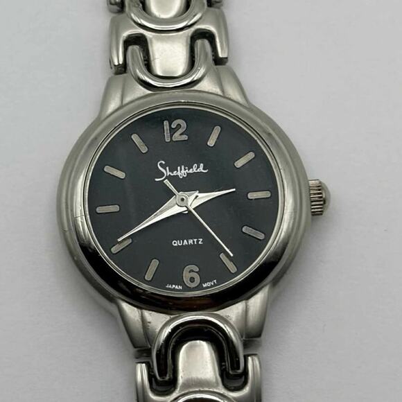 Silver & Black Sheffield Men's Watch - Picture 3 of 5